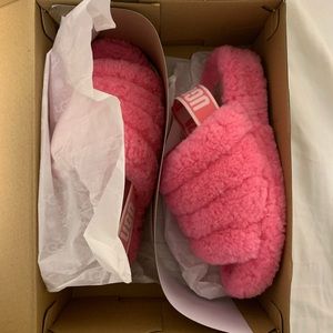 BRAND NEW pink ugg slippers